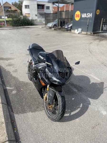 Kawasaki zx6r