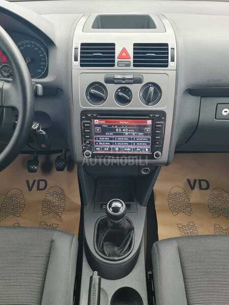 Volkswagen Touran 1.9TDI N E M A C K A