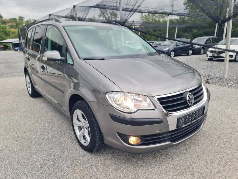 Volkswagen Touran 1.9TDI N E M A C K A