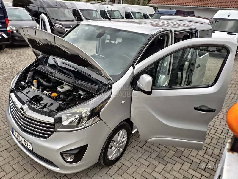 Opel Vivaro LONG 125KS PUTNICKI