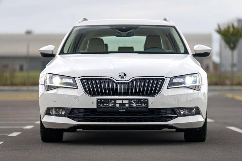 Škoda Superb 1.6TDI/DSG/AMBIENT Škoda Superb 1.6TDI/DSG/AMBIENT
