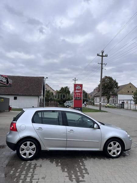 Volkswagen Golf 5 