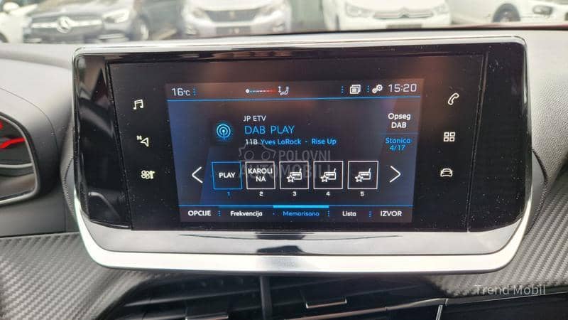 Peugeot 2008 1.2 buss avtomatic