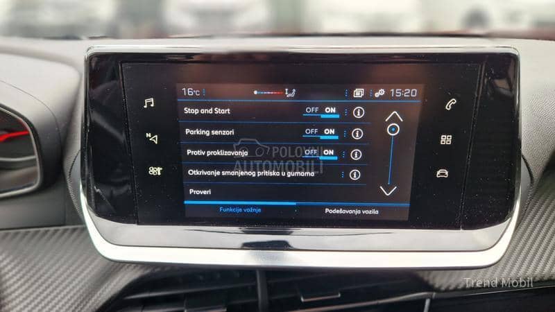 Peugeot 2008 1.2 buss avtomatic