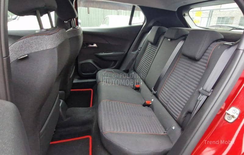 Peugeot 2008 1.2 buss avtomatic