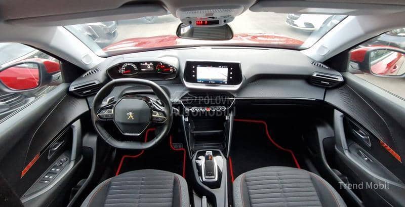 Peugeot 2008 1.2 buss avtomatic