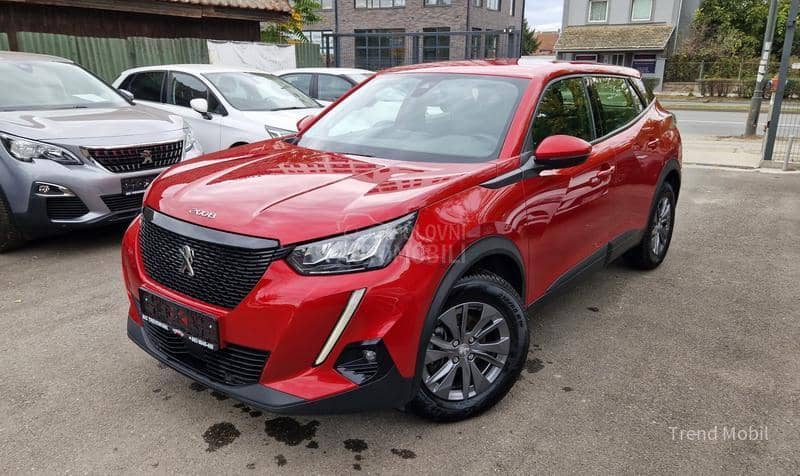 Peugeot 2008 1.2 buss avtomatic