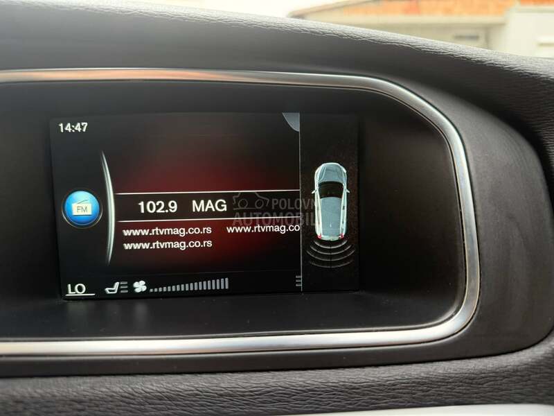 Volvo V40 2.0D4/PAN0RAMA/FUL