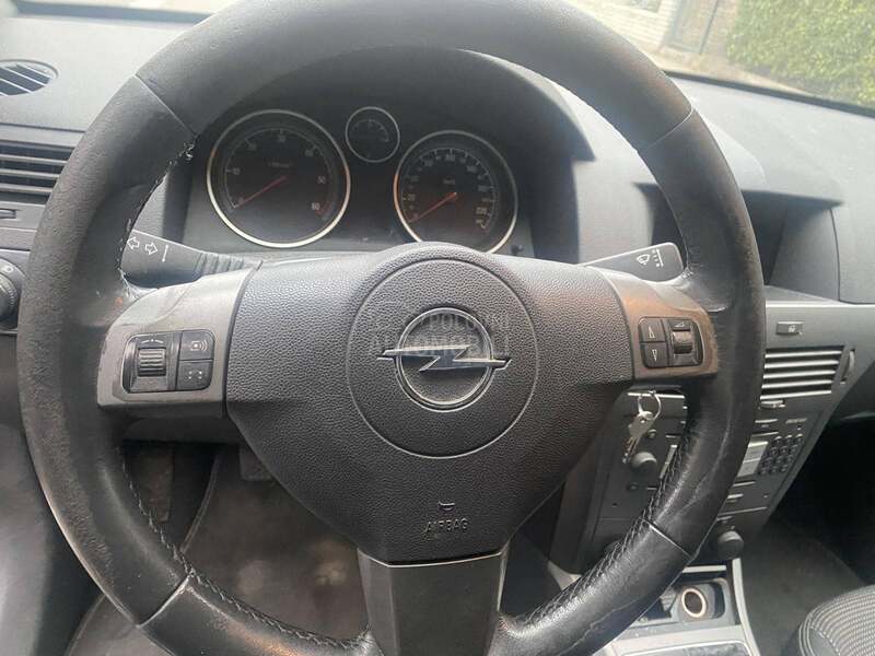 Opel Astra H 1.9TDH