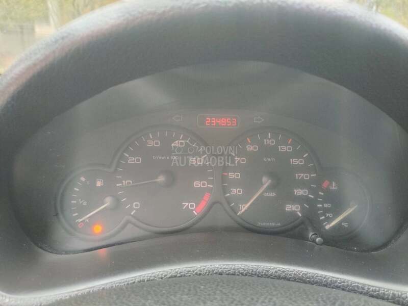 Peugeot 206 1.1
