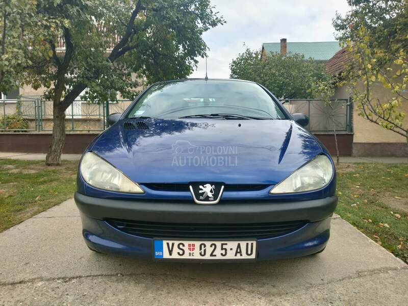 Peugeot 206 1.1