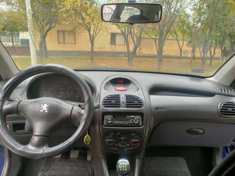 Peugeot 206 1.1
