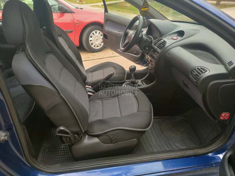 Peugeot 206 1.1