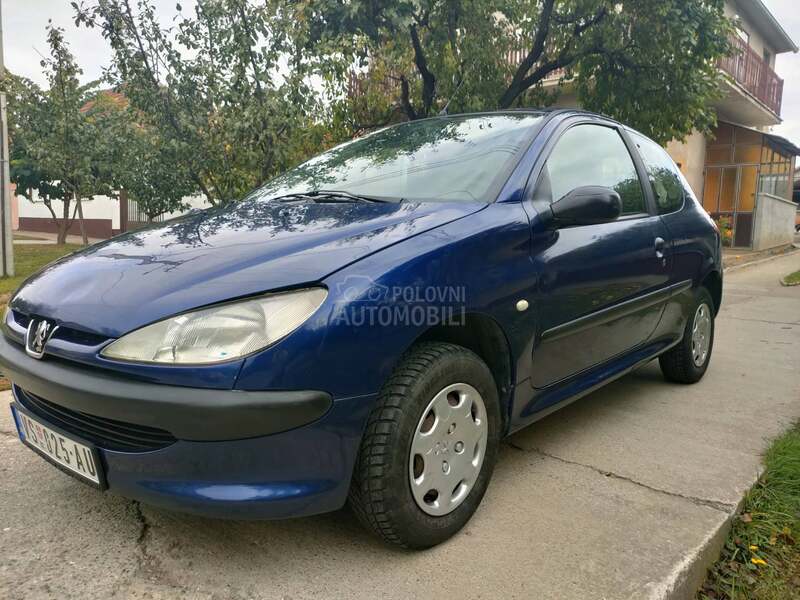 Peugeot 206 1.1