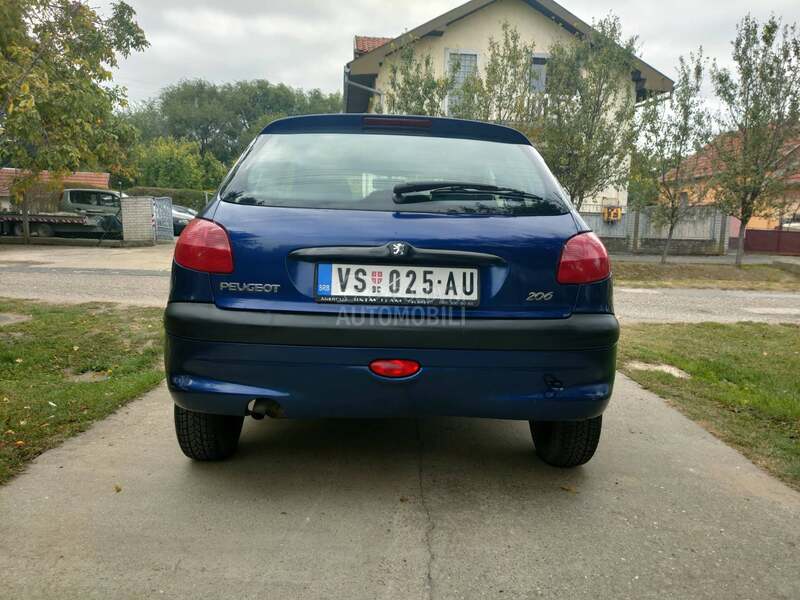 Peugeot 206 1.1