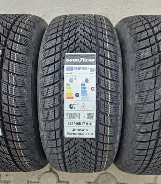 Goodyear 225/45 R17 Zimska