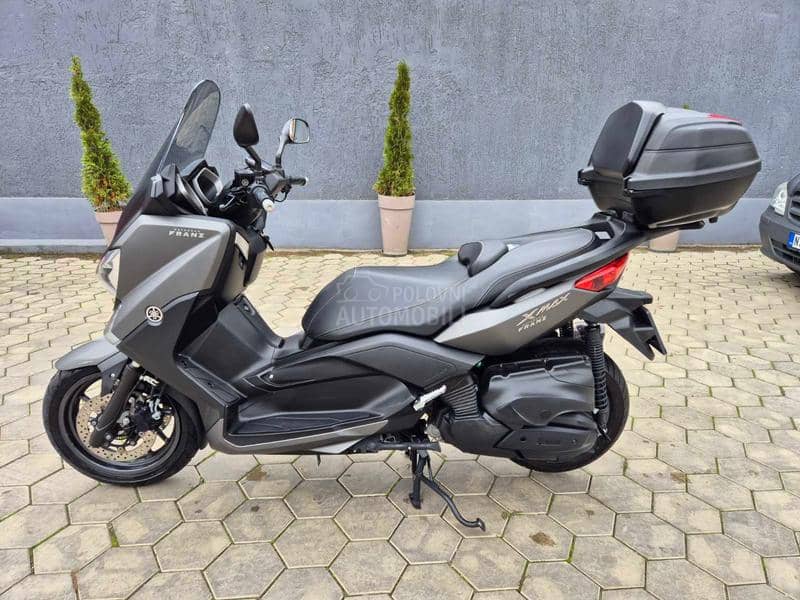 Yamaha XMAX