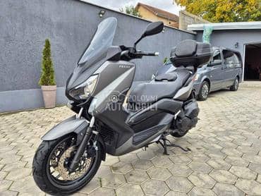 Yamaha XMAX