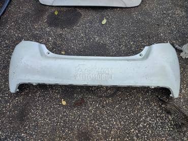 Branik za Toyota Yaris od 2014. do 2017. god.