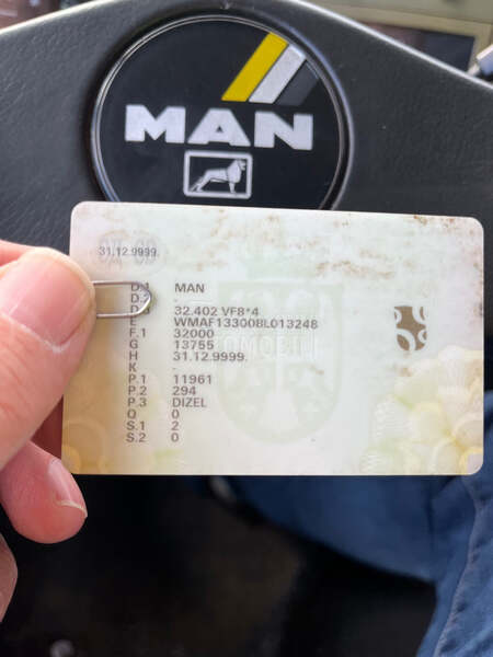 MAN LA 32 402