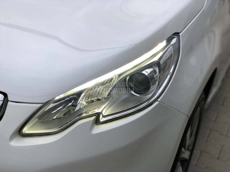 Peugeot 2008 1.6 e-hdi CH