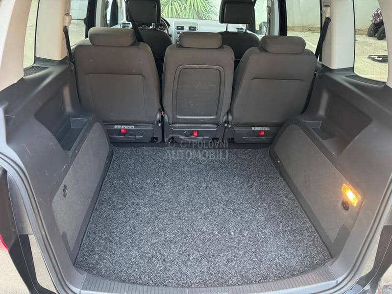 Volkswagen Touran 2.0 / HIGHLINE/