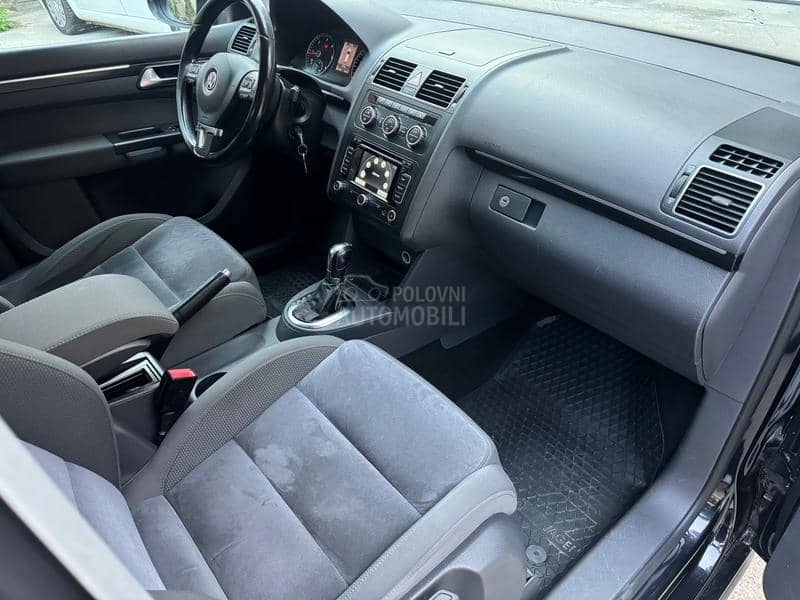 Volkswagen Touran 2.0 / HIGHLINE/
