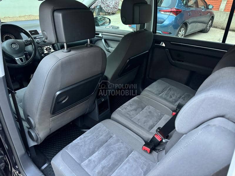 Volkswagen Touran 2.0 / HIGHLINE/