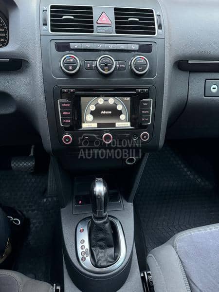 Volkswagen Touran 2.0 / HIGHLINE/