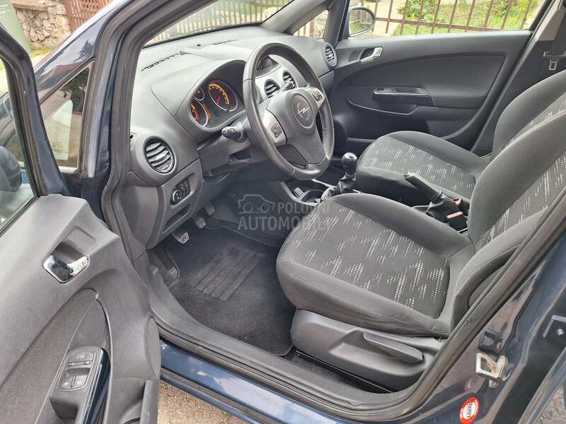 Opel Corsa D 1.3mjet