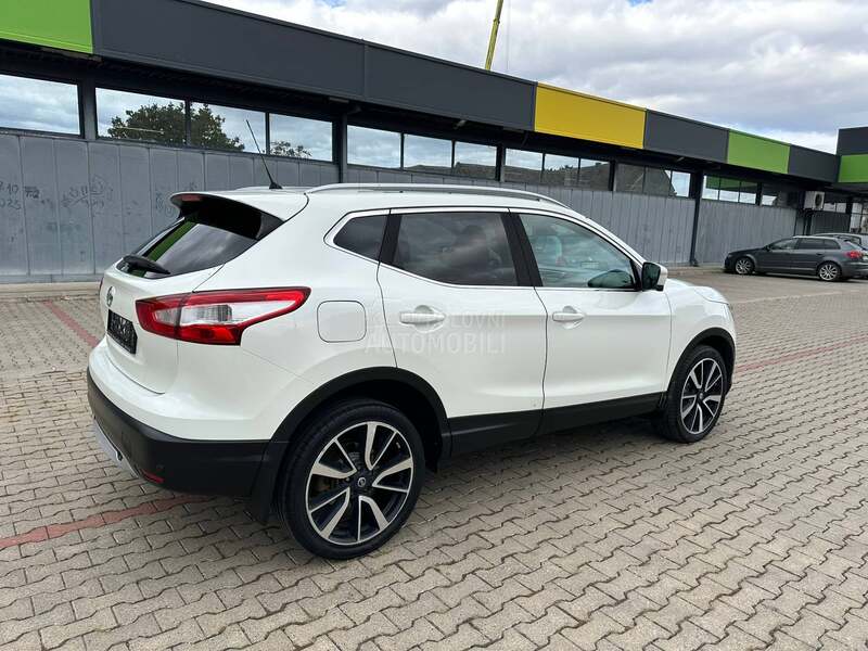 Nissan Qashqai TEKNA/4x4