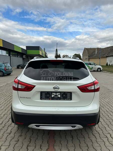 Nissan Qashqai TEKNA/4x4