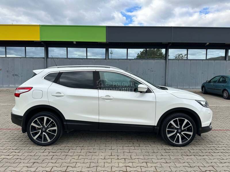 Nissan Qashqai TEKNA/4x4
