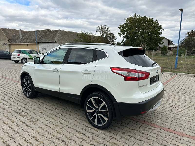 Nissan Qashqai TEKNA/4x4