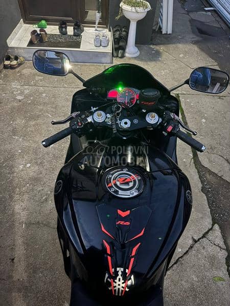 Yamaha R6