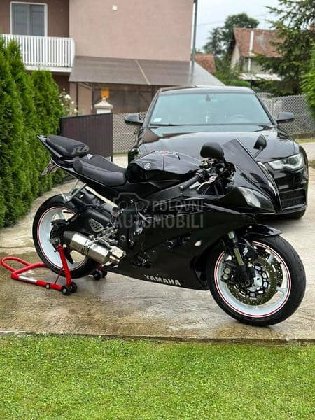 Yamaha R6