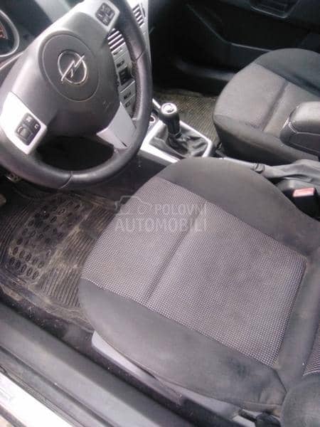 Opel Astra H 1.9CDTI