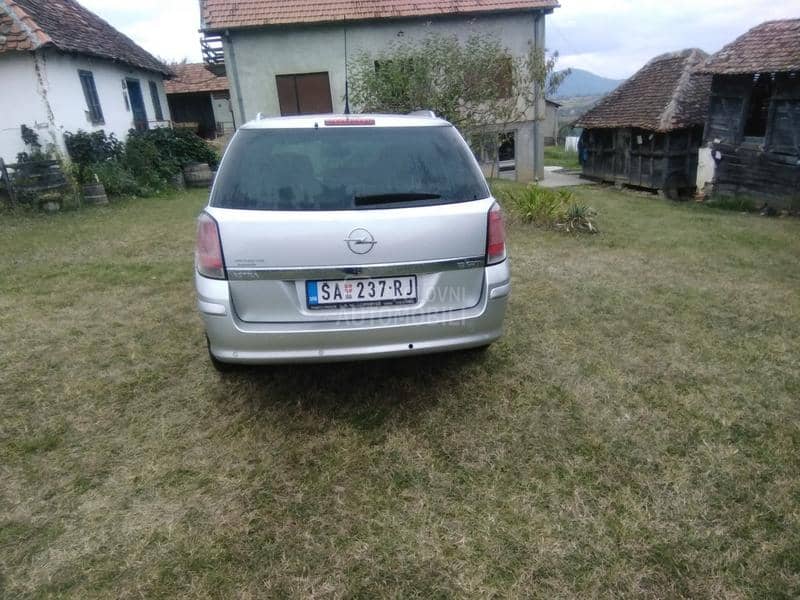 Opel Astra H 1.9CDTI