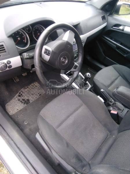 Opel Astra H 1.9CDTI