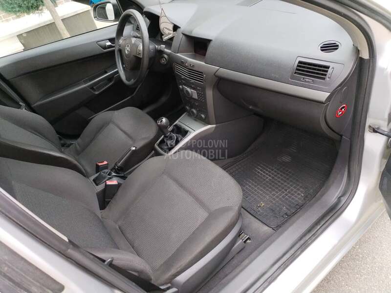 Opel Astra H 1.7 CDTI