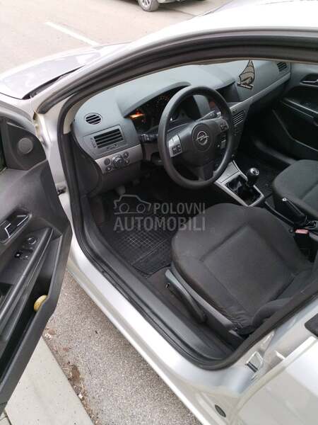 Opel Astra H 1.7 CDTI