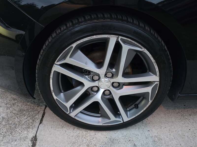 Peugeot 308 1.6hd LED/NAV