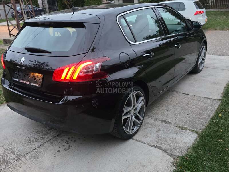 Peugeot 308 1.6hd LED/NAV