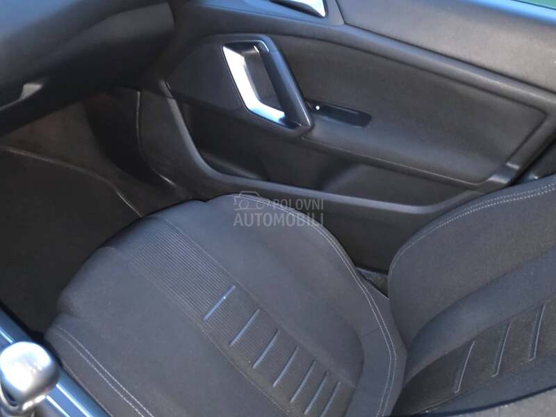 Peugeot 308 1.6hd LED/NAV