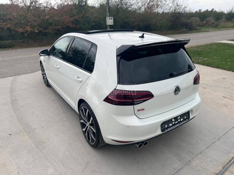 Volkswagen Golf 7 GTD DSG