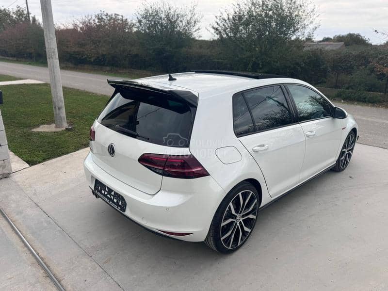 Volkswagen Golf 7 GTD DSG