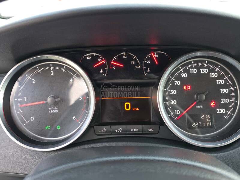 Peugeot 508 2.0hd PANO/NAV