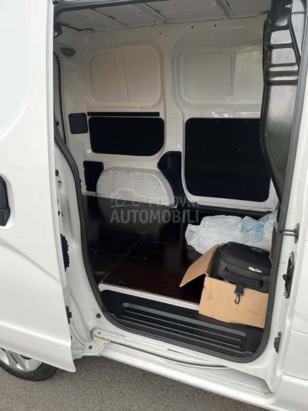 Nissan Nv200 eNV200