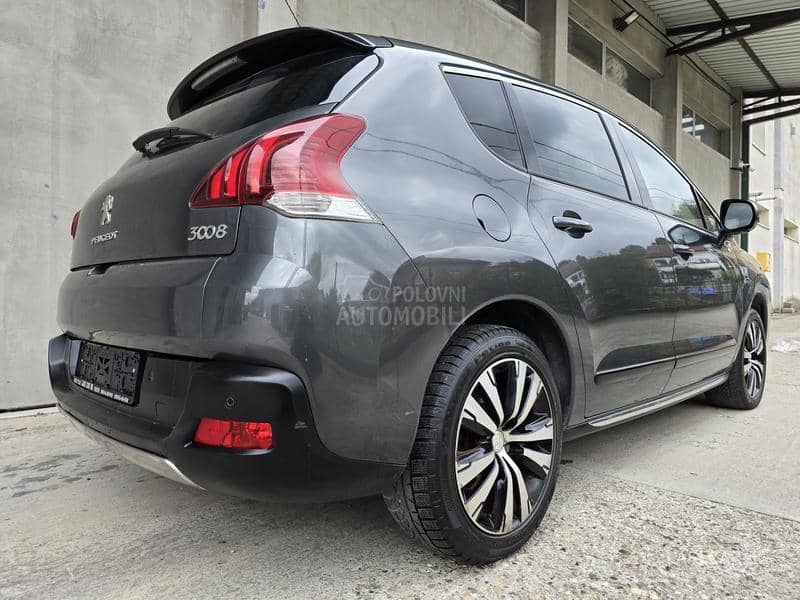 Peugeot 3008 HYBRID4 2.0 HDI