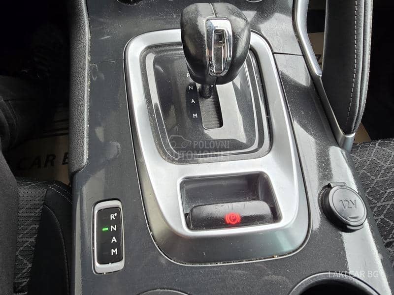 Peugeot 3008 HYBRID4 2.0 HDI